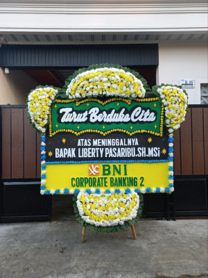 Papan Bunga Duka di Gunung Sahari Selatan